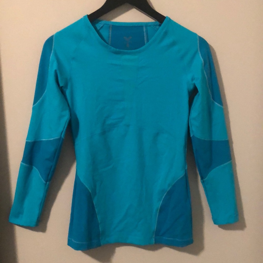 ViPe athletic long sleeve top